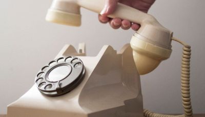 La nuova truffa delle chiamate mute per clonare la voce con l’AI