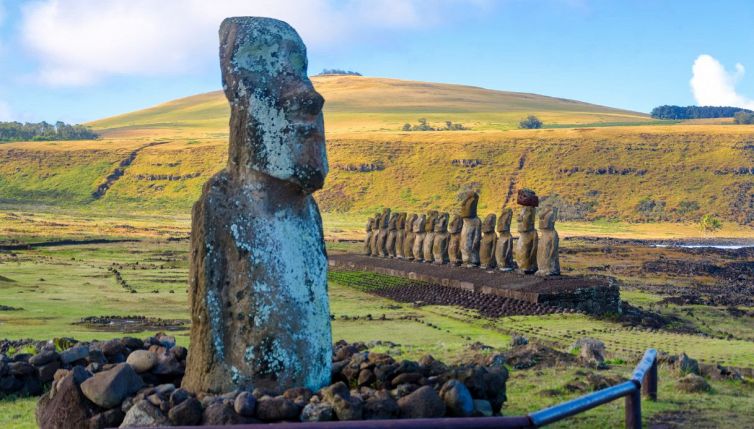 Isola di Pasqua, svelato lo spostamento delle statue dei moai