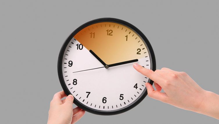 Quando torna l’ora solare 2025: data, orario e cosa cambia