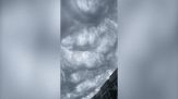 Le nuvole sono impressionanti: il video del cielo è ipnotico