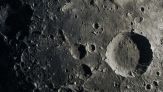 La Luna sta rubando l'atmosfera della Terra cosa succede