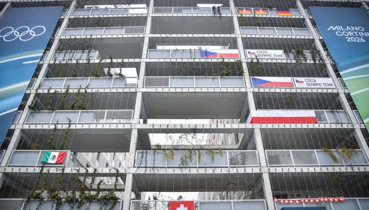 Olimpiadi 2026, perché le stanze degli atleti sono “vuote”