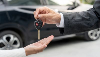 Finanziamenti auto, la trappola in concessionaria: come difendersi