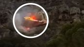 Miracolo in montagna, elicottero si schianta: pilota sopravvive