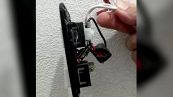 Telecamere nascoste: così ti spiano (anche al lavoro)