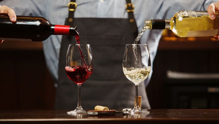 Vino rosso o bianco? Ecco cosa li rende unici (e distinguibili)