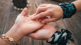 Lettura della mano: le basi della chiromanzia e cosa sapere
