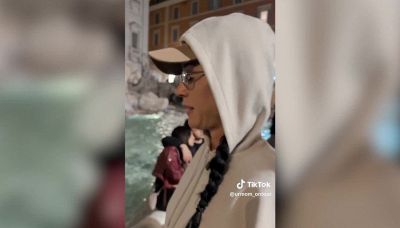 Katy Perry lancia la carta di credito nella Fontana di Trevi