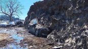 Sei auto scomparse sotto un’imponente massa di neve