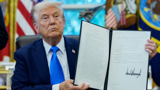 UFO, i file segreti di Trump