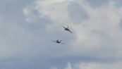 Terrificante scontro tra due jet durante uno show negli Stati Uniti, salvi i piloti