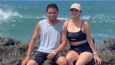 La coppia si mette in posa romantica ma succede il disastro. Per due volte