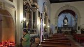 Fantasma appare dietro la statua di San Francesco: il video inquietante