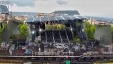 Napoli, vento abbatte il palco: il crollo all'ex Base Nato di Bagnoli