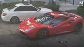 Cosa succede quando lasci parcheggiata la Ferrari nel posto sbagliato