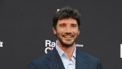 Sanremo 2027, Stefano De Martino cambia il regolamento: le novità