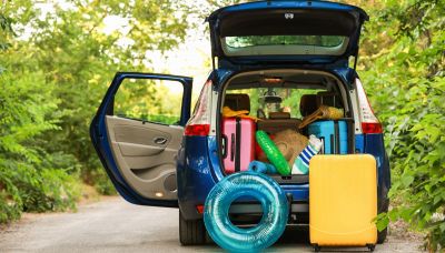 Viaggi in auto d’estate: cosa portare per evitare imprevisti