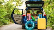Viaggi in auto d’estate: cosa portare per evitare imprevisti