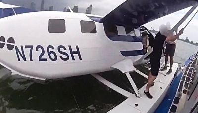 New York, idrovolante si ribalta nell'East River: il video a bordo