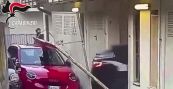 Carabinieri catturano la banda delle rapine in villa: il video del blitz