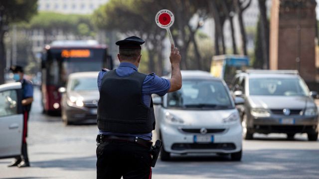 Verso la patente a 17 anni