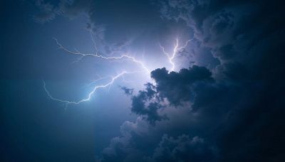 Temporali estivi improvvisi, come si formano e regole per la sicurezza