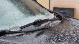 Grandine mentre si guida: cosa fare e dove fermare l'auto