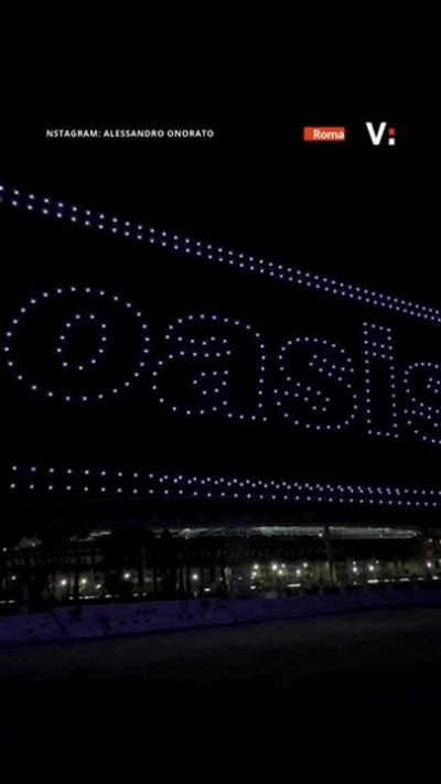 Oasis a Roma per due concerti nel 2027, l'annuncio nel video allo stadio Olimpico coi droni è spettacolare