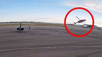 Elicottero si schianta durante l’addestramento: il video dell’incidente