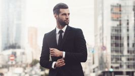 Il ghiaccio fuori, il fuoco dentro: l'uomo Capricorno
