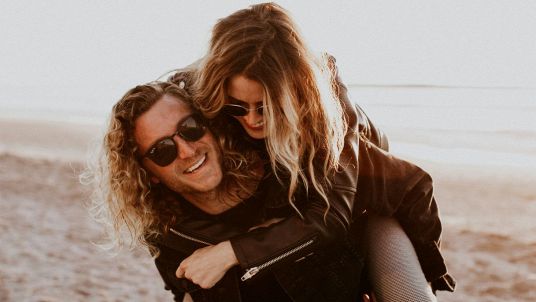 Trovi partner sempre dello stesso segno? C'è un motivo