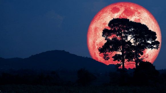Luna Piena di Primavera o del Verme, una notte in bilico tra ordine e caos