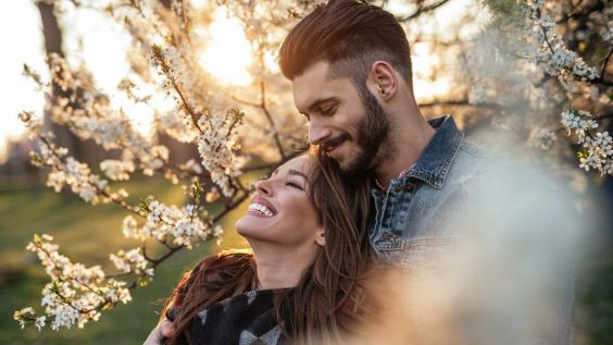 5 segni zodiacali che troveranno l'amore nel mese di maggio 2026