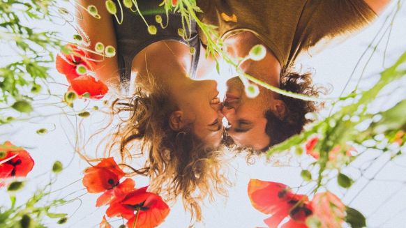 5 segni zodiacali che troveranno l'amore nel mese di aprile 2026