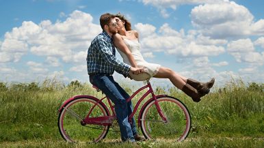 Amore è cieco, e vede da lontano