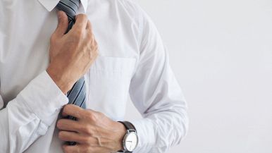 Perché indossiamo la cravatta?