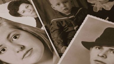 Alle nozze e a' mortori, si conoscono i parenti