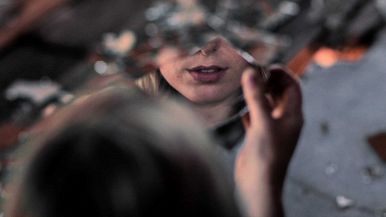 È male amico chi a sé è nemico