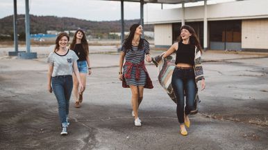 All'assente e al morto non si deve far torto