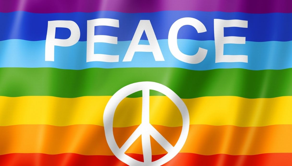 Perché la bandiera della pace ha i colori dell'arcobaleno?