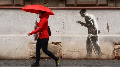 Val più un testimonio di vista, che mille di udita