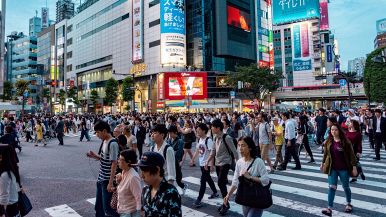 Santo per la via, diavolo in masseria