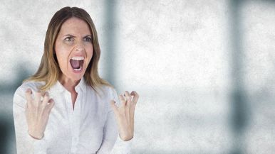 Perché si dice far venire il latte alle ginocchia?