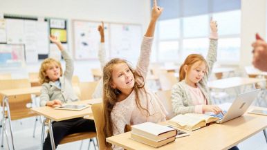 Perché nelle pagelle il 6 veniva scritto sex?