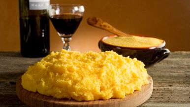 A chi mangia sempre polli vien voglia di polenta