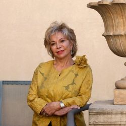 Isabel Allende, la celebre scrittrice cilena Isabel Allende, una delle più celebri scrittrici al mondo