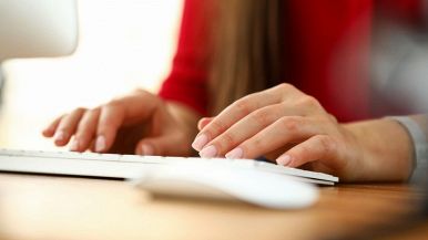 L'offerta sul kit mouse e tastiera di iClever