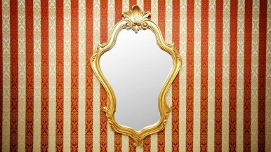 È miglior mercato di specchi che di zolfanelli proverbio