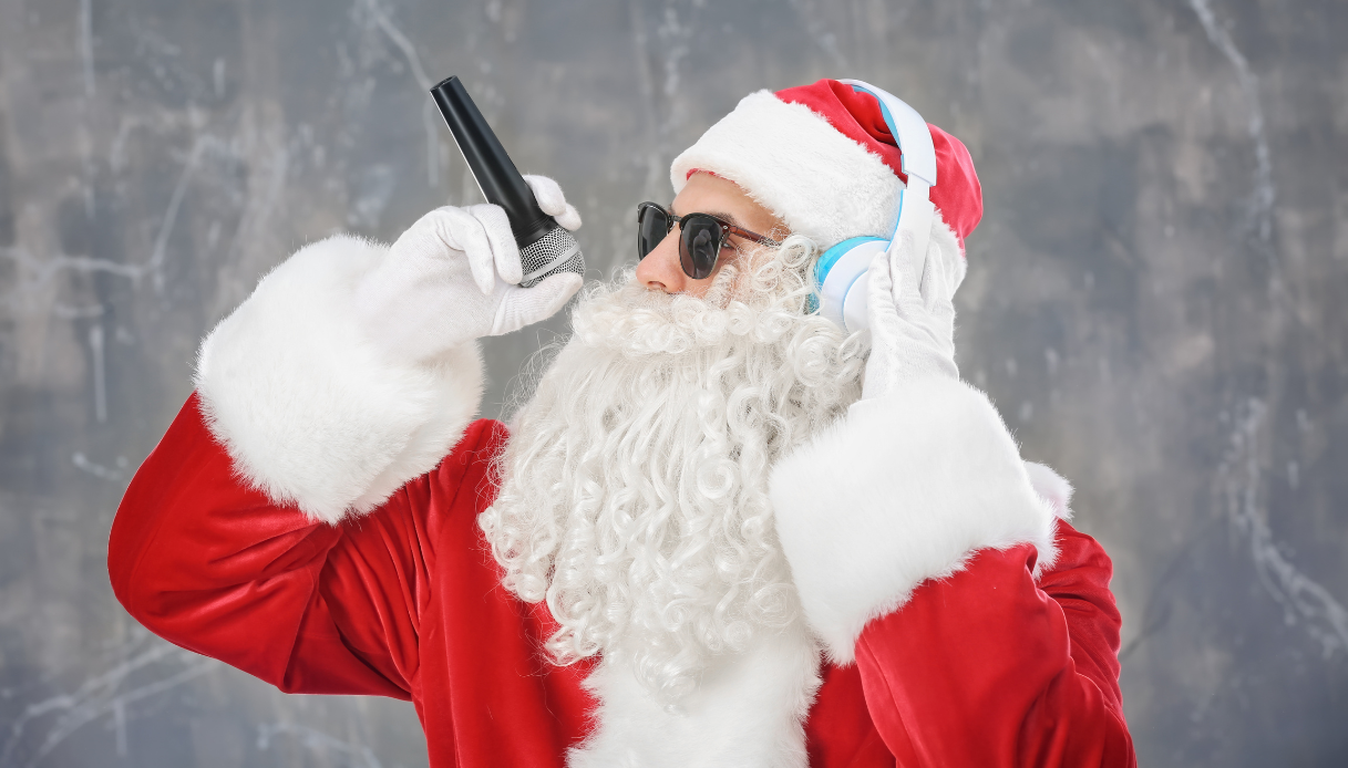 дед поет. поющий дед мороз. поющий поющий дед мороз. поющий дед мороз. поющий поющий дед мороз.