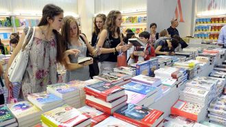 I libri più venduti in Italia: nel 2024 un milione di copie
